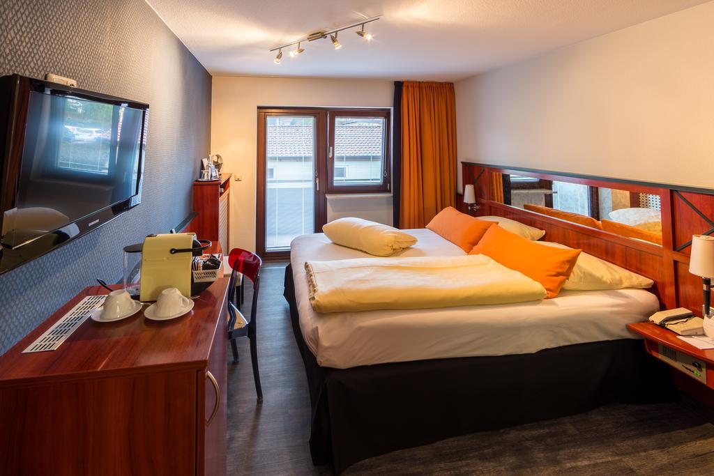 เบสต์ เวสเทิร์น โฮเทล วูร์ซบวร์ค-ใต้ Hotel เวิร์ซบวร์ก ภายนอก รูปภาพ